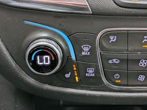 Summit White 2023 Chevrolet Equinox 1LT