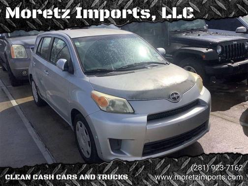 2010 Scion xD Base 4dr Hatchback 5M