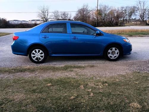 2010 Toyota Corolla LE