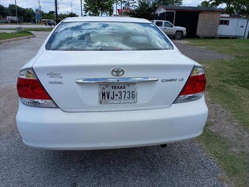 2006 Toyota Camry LE