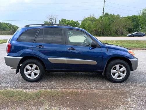 2004 Toyota RAV4 Base