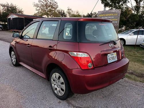 2006 Scion xA Base 4dr Hatchback w/Automatic