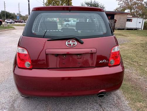 2006 Scion xA Base 4dr Hatchback w/Automatic