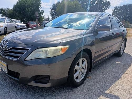 2010 Toyota Camry LE