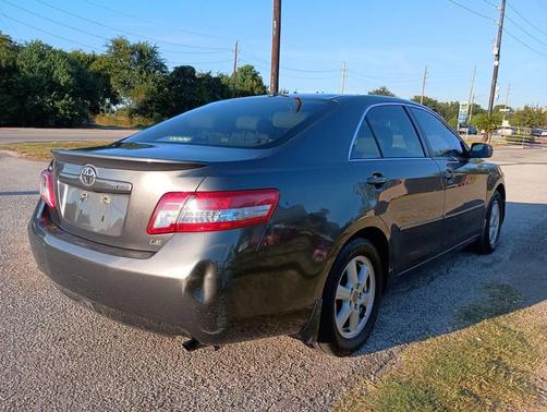 2010 Toyota Camry LE