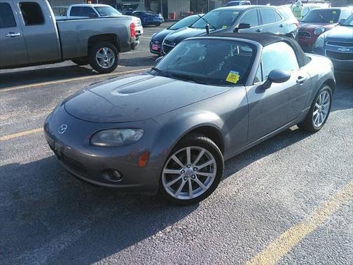 2008 Mazda MX-5 Miata Grand Touring 2dr Convertible (2L I4 6M)