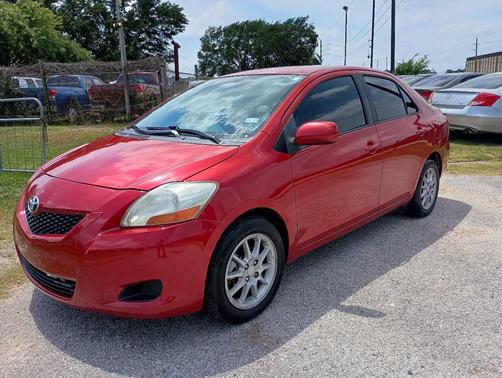 2010 Toyota Yaris Base