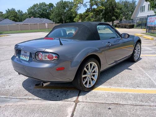 2008 Mazda MX-5 Miata Grand Touring 2dr Convertible (2L I4 6M)