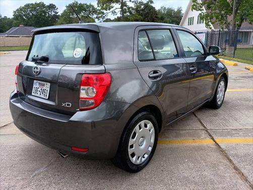 2010 Scion xD Base 4dr Hatchback 4A