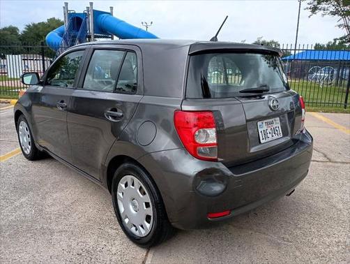 2010 Scion xD Base 4dr Hatchback 4A