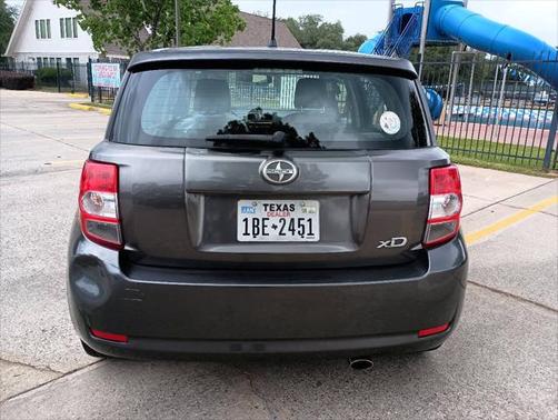 2010 Scion xD Base 4dr Hatchback 4A