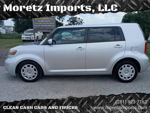 Classic Silver Metallic 2010 Scion xB Release Series 7.0