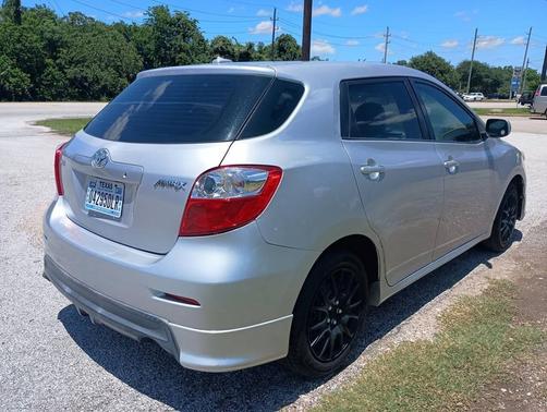 Classic Silver Metallic 2010 Toyota Matrix S