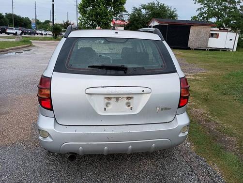 Platinum 2005 Pontiac Vibe Base