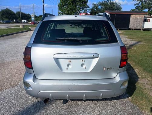 Platinum 2005 Pontiac Vibe Base
