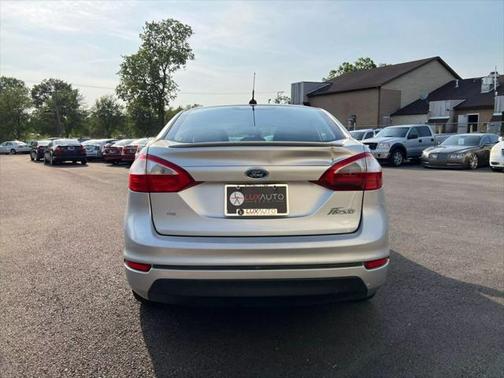2014 Ford Fiesta SE