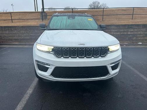 2022 Jeep Grand Cherokee SUMMIT