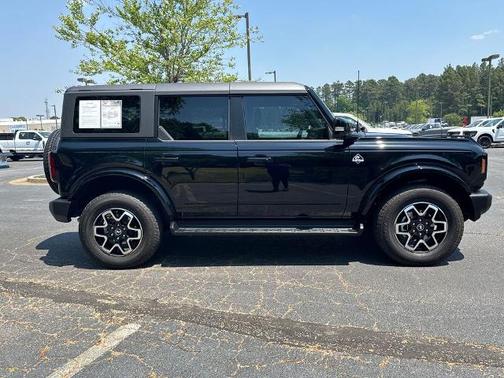 SHADOW BLACK 2025 Ford Bronco OUTER BANKS