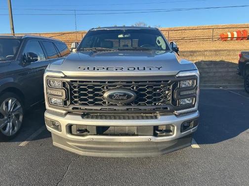 2023 Ford F-350 LARIAT SUPER DUTY