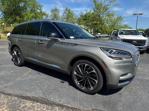 JEWEL SANDSTONE PREM COLORA 2023 Lincoln Aviator RESERVE
