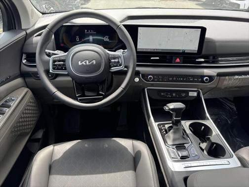 2025 Kia Carnival EX