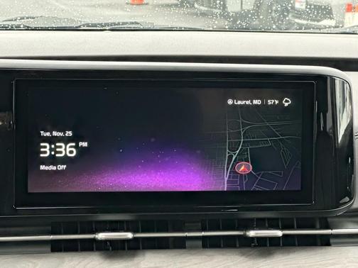 2024 Kia Carnival EX