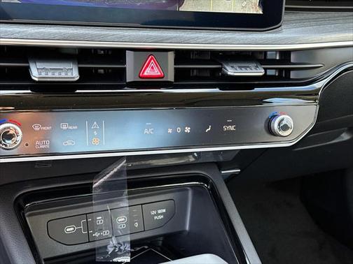 2025 Kia K5 EX