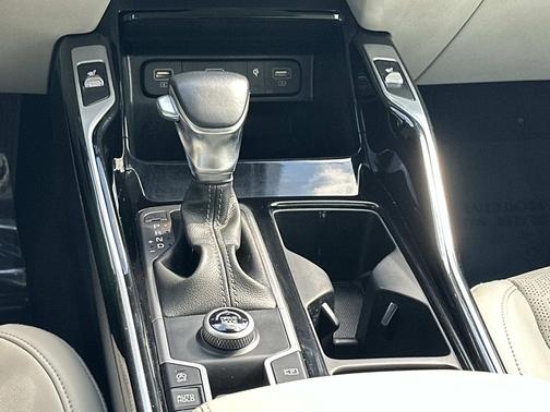 Glacial White Pearl 2022 Kia Sorento SX