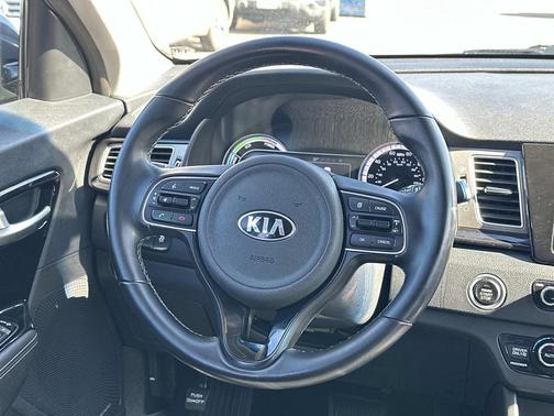 2019 Kia Niro s Touring