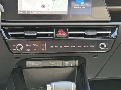 2025 Kia Niro SX