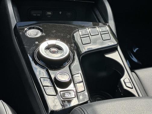 Vesta Blue 2025 Kia Sportage Plug-In Hybrid X-Line