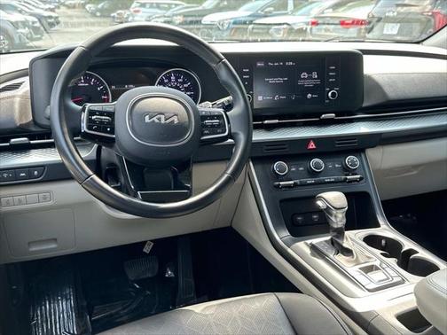 2022 Kia Carnival LXS