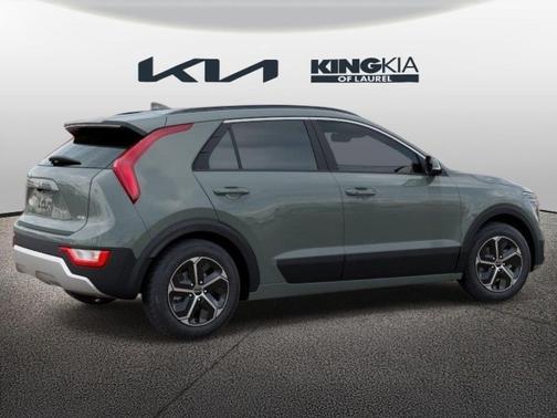 Cityscape Green 2026 Kia Niro EX