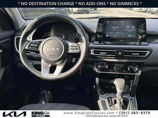 Snow White Pearl 2023 Kia Seltos LX