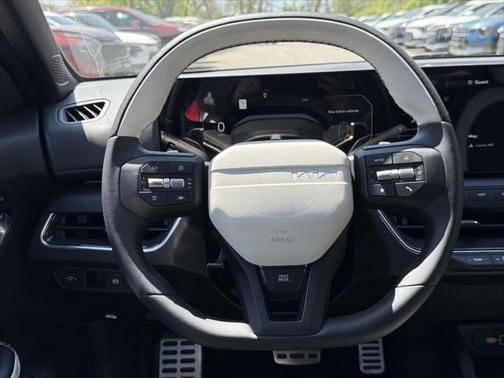 2025 Kia K4 GT-Line Turbo