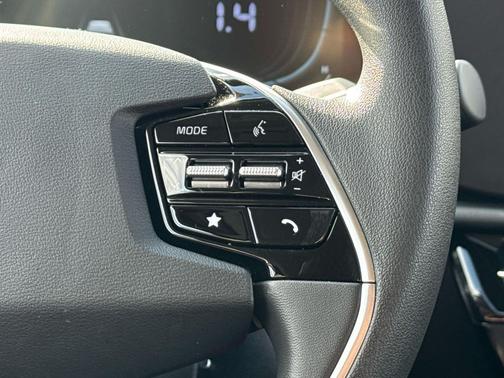 2025 Kia Niro LX