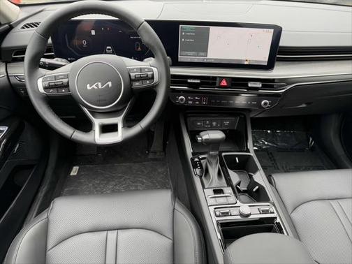 2025 Kia K5 EX