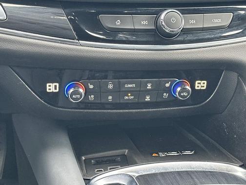 2022 Buick Enclave AWD Premium