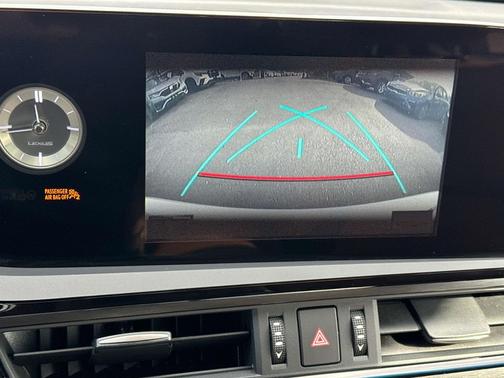 2022 Lexus ES 350 Base