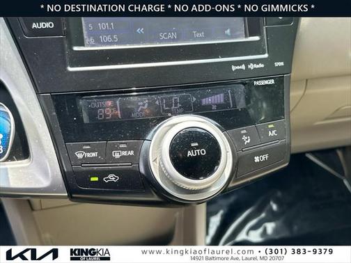 2013 Toyota Prius v Five
