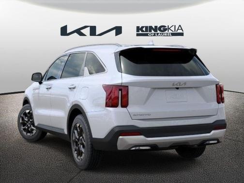 White 2026 Kia Sorento S