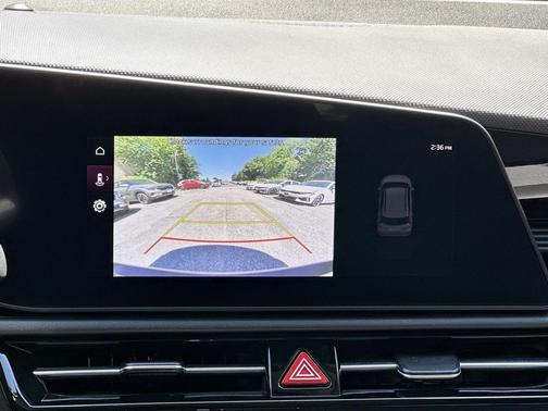 Aurora Black 2024 Kia Niro Touring