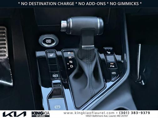 Aurora Black 2024 Kia Niro Touring