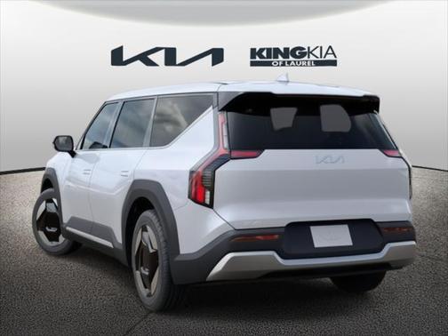 2026 Kia EV9 Light Long Range