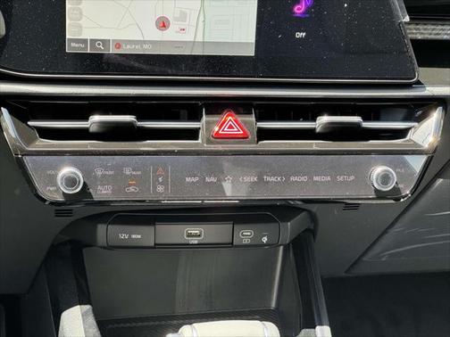 2025 Kia Niro SX