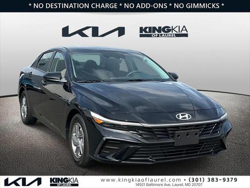 2024 Hyundai ELANTRA SE