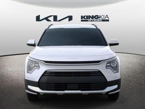 White Pearl 2026 Kia Niro EX