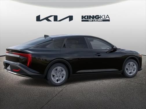 2025 Kia K4 LX