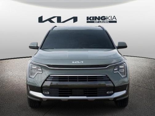 Cityscape Green 2026 Kia Niro Touring