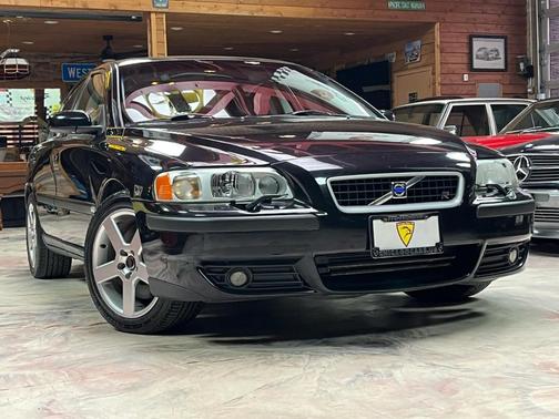 2004 Volvo S60 R